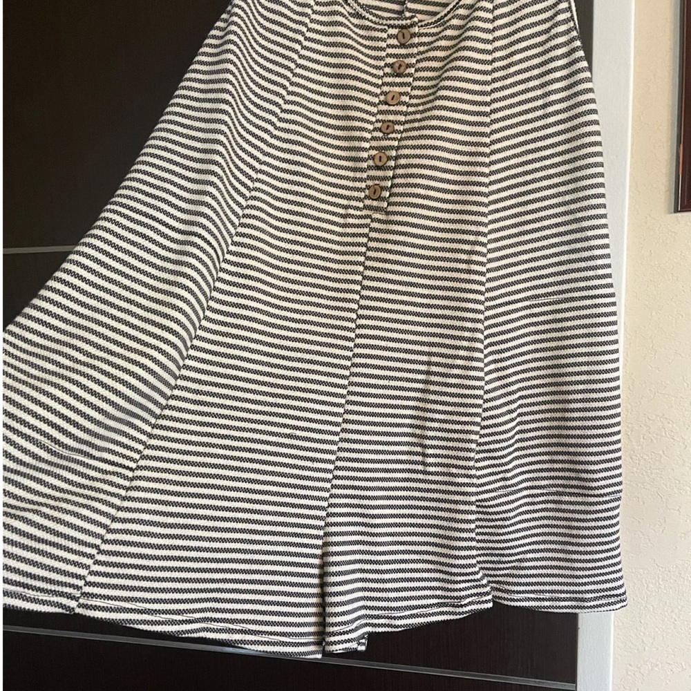 New!! Striped Racerback Oversized Romper - Picture 8 of 9